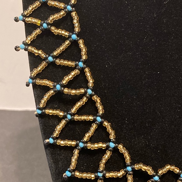 Vintage ornate native bead necklace - Picture 3 of 5